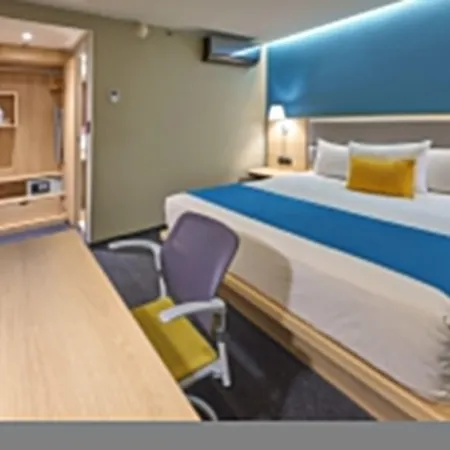 City Express By Marriott Suites Toluca Exterior foto